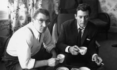 Kray Tea<br>London gangsters Ronnie and Reggie Kray at home having a cup of tea. They had just spent 36 hours being questioned by the police about the murder of George Cornell. (Photo by William Lovelace/Daily Express/Hulton Archive/Getty Images)