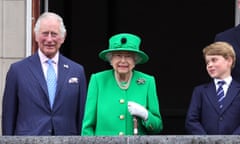 Queen Elizabeth II, Prince Charles and Prince George of Cambridge on the balcony of Buckingham Palace during the Platinum Jubilee Pageant on 5 June 2022