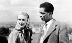 Earl Cameron and Susan Shaw in Pool of London, 1951.