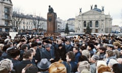 Mikhail Gorbachev campaigning for reforms in Ukraine, 1989