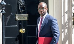 Sam Gyimah outside 10 Downing Street