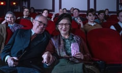 JIM BROADBENT and HELEN MIRREN in THE DUKE (2020)