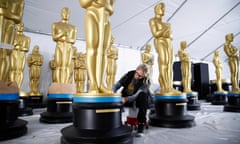 Preparations - 95th Academy Awards <br>epa10510044 Antje Menikheim works on various Oscar statues as preparations for the 95th annual Academy Awards ceremony get underway in Los Angeles, California, USA, 08 March 2023. The 95th Academy Awards ceremony will take place at the Dolby Theatre in Los Angeles on 12 March 2023. EPA/CAROLINE BREHMAN