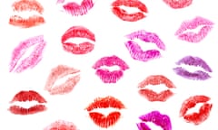 Many different lipstick kisses