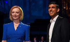 BRITAIN-POLITICS-CONSERVATIVES<br>Britain's Foreign Secretary Liz Truss (L) and former chancellor to the exchequer Rishi Sunak, contenders to become the country's next prime minister, arrive to take part in the BBC's 'The UK's Next Prime Minister: The Debate' in Victoria Hall in Stoke-on-Trent, central England, on July 25, 2022. (Photo by Jacob King / POOL / AFP) (Photo by JACOB KING/POOL/AFP via Getty Images)