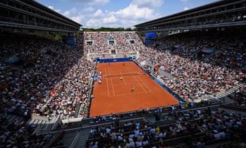 A view of the action at Roland Garros on Friday.