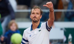 Daniil Medvedev celebrates his victory against Tomas Machac