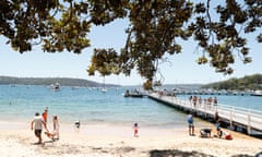 Sydneysiders at Balmoral beach