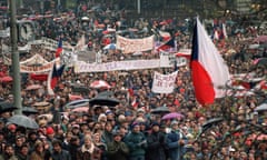 Czechoslovak students shout  in support of Vaclav Havel for presidency during protest rally at Wenceslas Square in Prague, 22 November 1989