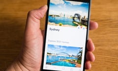 Airbnb app showing Sydney in Australia on a smart phone<br>GG7MN7 Airbnb app showing Sydney in Australia on a smart phone