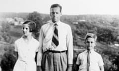 Jan Zwartendijk (centre) with his two oldest children, Edith (left) and Jan (right), in Kaunas, Lithuania, 1940.