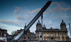 The Blade, by Nayan Kulkarni, on display in Victoria Square, Hull.