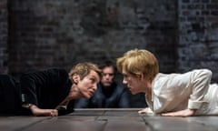 Lia Williams as Elizabeth I and Juliet Stevenson as Mary Stuart at the Almeida.