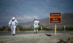 Competitors run in the Badwater Ultramarathon in Death Valley National Park, California July 15, 2013. The 135-mile (217 km) race, which bills itself as the world’s toughest foot race, goes from Death Valley to Mt. Whitney, California in temperatures which can reach 130 degrees Fahrenheit (55 Celsius). REUTERS/Lucy Nicholson (UNITED STATES - Tags: SPORT ATHLETICS ENVIRONMENT) :rel:d:bm:GF2E97G0IL901 FTA