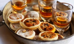 OFM Nigel Christmas Tarts I Nigel Slater Observer Food Monthly OFM December 2021