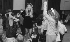 Anna Scher School<br>Educator Anna Scher with some of her pupils at the Anna Scher Theatre, a performing arts school in London, UK, December 1971. (Photo by Evening Standard/Hulton Archive/Getty Images)