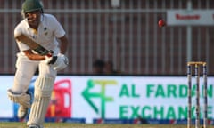 Pakistan's Younis Khan bats during the third day of the third Test match between Pakistan and England in the Gulf Emirate of Sharjah on November 3, 2015.  AFP PHOTO / MARWAN NAAMANIMARWAN NAAMANI/AFP/Getty Images