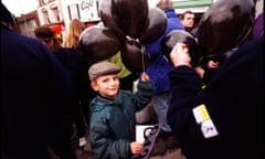 YOUNG PORT VALE FAN PROTESTING AT JOHN RUDGE'S SACKING AT THE FLAT CAP MARCH. SEE JON BRODKIN COPY THOMOND / SPORT - FLAT CAP #2