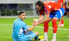 Chile's Ben Brereton Díaz lifts Claudio Bravo