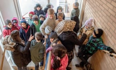 A group of Swedish students and refugee pupils at a school in Halmstad