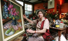 Margaret Olley Portrait Session<br>SYDNEY, NSW - NOVEMBER 17: Painter Margaret Olley poses for a portrait session in her studio in Paddington on November 17, 2005 in Sydney, Australia. Margaret Olley is one of Australia's most well known interior and still life painters. (Photo by Patrick Riviere/Getty Images)