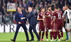 Juventus FC vs Torino FC<br>epa05947346 Torino's head coach Sinisa Mihajlovic (2-L) reacts during the Italian Serie A soccer match between Juventus FC and Torino FC at Juventus Stadium in Turin, Italy, 06 May 2017. EPA/ALESSANDRO DI MARCO