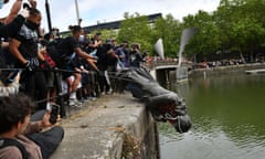 Black Lives Matter protests<br>Protesters throw statue of Edward Colston into Bristol harbour during a Black Lives Matter protest rally, in memory of George Floyd who was killed on May 25 while in police custody in the US city of Minneapolis. PA Photo. Picture date: Sunday June 7, 2020. See PA story POLICE Floyd. Photo credit should read: Ben Birchall/PA Wire