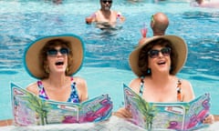 Kristen Wiig and Annie Mumolo in Barb and Star Go to Vista Del Mar.