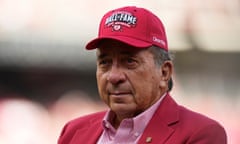 Former Cincinnati Reds player Johnny Bench looks on after being introduced during the Reds Hall of Fame induction ceremony before a game between the Reds and the Milwaukee Brewers on Saturday.