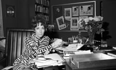 Helen Gurley Brown<br>Circa 1965, American writer and magazine editor Helen Gurley Brown in her office at Cosmopolitan magazine, 1960s. (Photo by Santi Visalli/Getty Images) White;Format Landscape;Female;Single;Press Publishing;Literature;Personality;Office;American;P2740/367