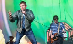 British Summer Time 2015: Blur<br>LONDON, ENGLAND - JUNE 20: Damon Albarn and Graham Coxon of Blur perform live at the British Summer Time 2015 at Hyde Park on June 20, 2015 in London, England. (Photo by Samir Hussein/Getty Images)