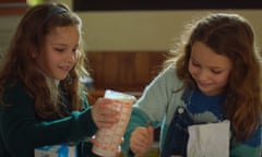 Twins Joséphine and Gabrielle Sanz in Petite Maman.