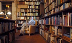 Argentinian writer Alberto Manguel pictured 11 Septembre 2007 in his house of Mondion near the city of Châtellerault. Alberto Manguel is a writer, translator, and editor who was born in 1948 in Buenos Aires. Manguel wrote non-fiction books such as The Dictionary of Imaginary Places (co-written with Gianni Guadalupi in 1980) and A History of Reading (1996) and novels such as News From a Foreign Country Came (1991). Manguel also wrote film criticism such as Bride of Frankenstein (1997) and essays such as Into the Looking Glass Wood (1998). Manguel has edited a number of literary anthologies for a variety of themes or genres ranging from erotica and gay stories to fantastic literature and mysteries. AFP PHOTO/ALAIN JOCARD (Photo credit should read ALAIN JOCARD/AFP/Getty Images)