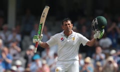 England v Pakistan, 4th Investec Test Match Cricket, The Oval - 13 Aug 2016
Pakistan's Younis Khan celebrates his double century on day three