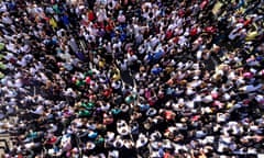 MultidãoMilhares de evangélicos participam da Marcha para Jesus 2012, realizada nas ruas de São Paulo.