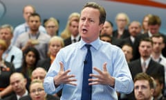 David Cameron delivers a speech on the EU at Luton airport, 24 May 2016