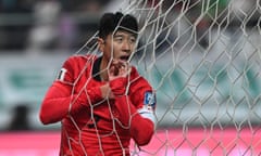 FBL-WC-2026-ASIA-QUALIFIERS-KOR-SIN<br>South Korea's forward Son Heung-min reacts after a missed goal against Singapore during the 2026 World Cup qualification group C football match between South Korea and Singapore at the Seoul World Cup Stadium in Seoul on November 16, 2023. (Photo by Jung Yeon-je / AFP) (Photo by JUNG YEON-JE/AFP via Getty Images)