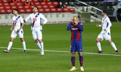 Martin Braithwaite reacts after putting his early penalty wide.