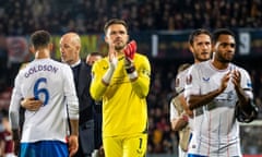 Jack Butland applauds the fans with his Rnagers teammates