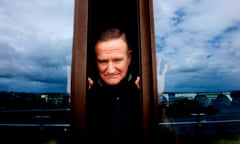 Robin Williams found dead in his home in California<br>epa04349885 (FILE) A file photo dated 05 December 2011 shows US actor and comedian Robin Williams posing for photographs in Sydney, Australia. Reports on 11 August 2014 state that Oscar-winning actor and comedian Robin Williams has been found dead in his home, say authorities in Marin County, California. EPA/TRACEY NEARMY AUSTRALIA AND NEW ZEALAND OUT