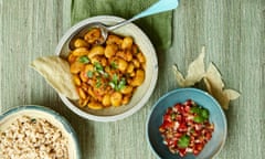 Fragrant butter bean curry