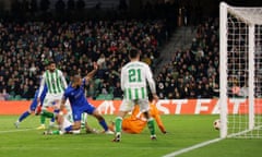 Kemar Roofe pounces for the winner for Rangers against Real Betis