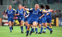 Sport<br>Mandatory Credit: Photo by Colorsport/REX/Shutterstock (3086825a)
FOOTBALL - FABRIZIO RAVANELLI CELEBRATES SCORING THE JUVENTUS GOAL JUVENTUS 1:1 AJAX (JUVE WON 4:2 ON PENALTIES) UEFA CHAMPIONS LEAGUE FINAL 22/5/96 ROME ITALY Italy Rome
Sport