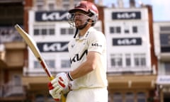 Surrey v Hampshire - Vitality County Championship<br>LONDON, ENGLAND - APRIL 26: Rory Burns of Surrey walks out to bat during day one of the Vitality County Championship match between Surrey and Hampshire at the Kia Oval on April 26, 2024 in London, England. (Photo by Ben Hoskins/Getty Images for Surrey CCC)