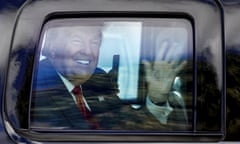 Donald Trump waves to supporters