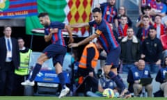 Jordi Alba (left) reacts angrily after being sent off in Barcelona’s draw with Espanyol.