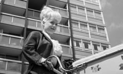 Bafta-nominated … Barbara Windsor in 1963 kitchen-sink drama Sparrows Can’t Sing.