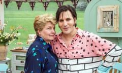 The Great British Bake Off 2018<br>Undated Channel 4 handout photo of Noel Fielding and Sandi Toksvig, presenters of The Great British Bake Off 2018. PRESS ASSOCIATION Photo. Issue date: Tuesday August 21, 2018. See PA story SHOWBIZ BakeOff. Photo credit should read: Mark Bourdillon/Love Productions/PA Wire NOTE TO EDITORS: This handout photo may only be used in for editorial reporting purposes for the contemporaneous illustration of events, things or the people in the image or facts mentioned in the caption. Reuse of the picture may require further permission from the copyright holder.