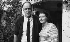Roald And Patricia<br>British novelist Roald Dahl (1916 - 1990) with his wife, American actress Patricia Neal (1926 - 2010), circa 1968. (Photo by David Farrell/Getty Images)