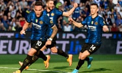 Lautaro Martínez celebrates scoring the rebound after missing the original penalty.